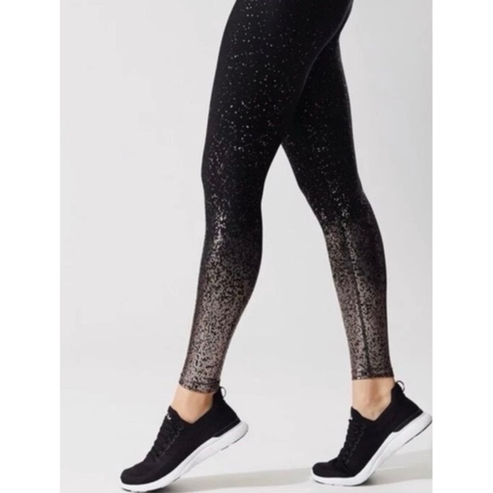 Beyond Yoga‎ Alloy Ombre Speckled Midi Leggings Size L
